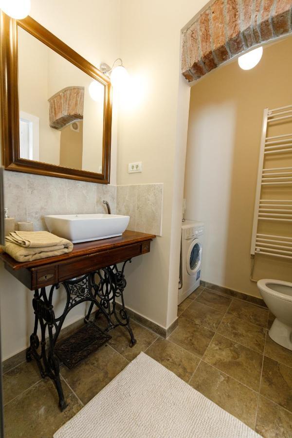 דירה Stylish Flat In The Heart Of Historical Center